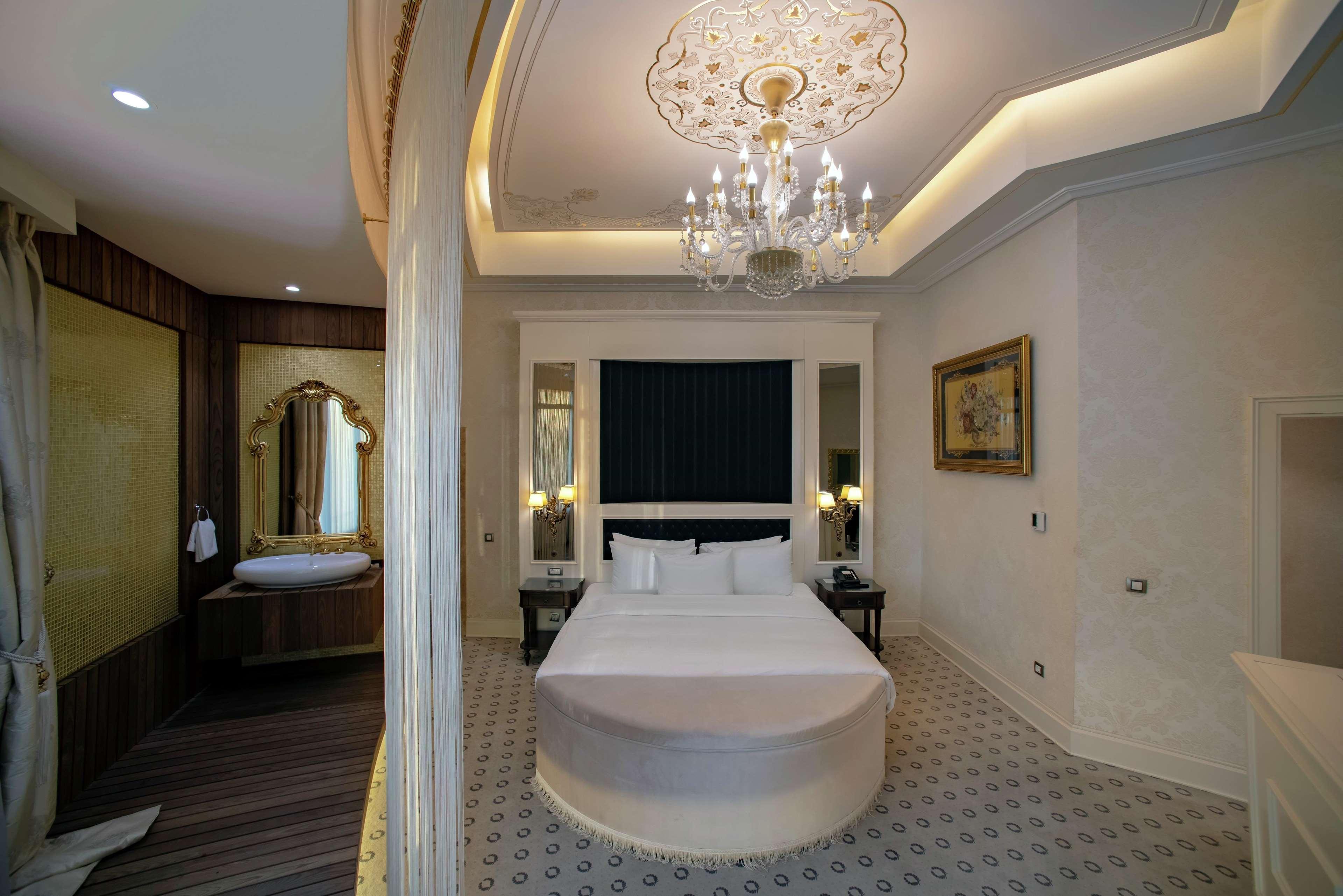 Doubletree By Hilton Gaziantep Hotel Exterior foto