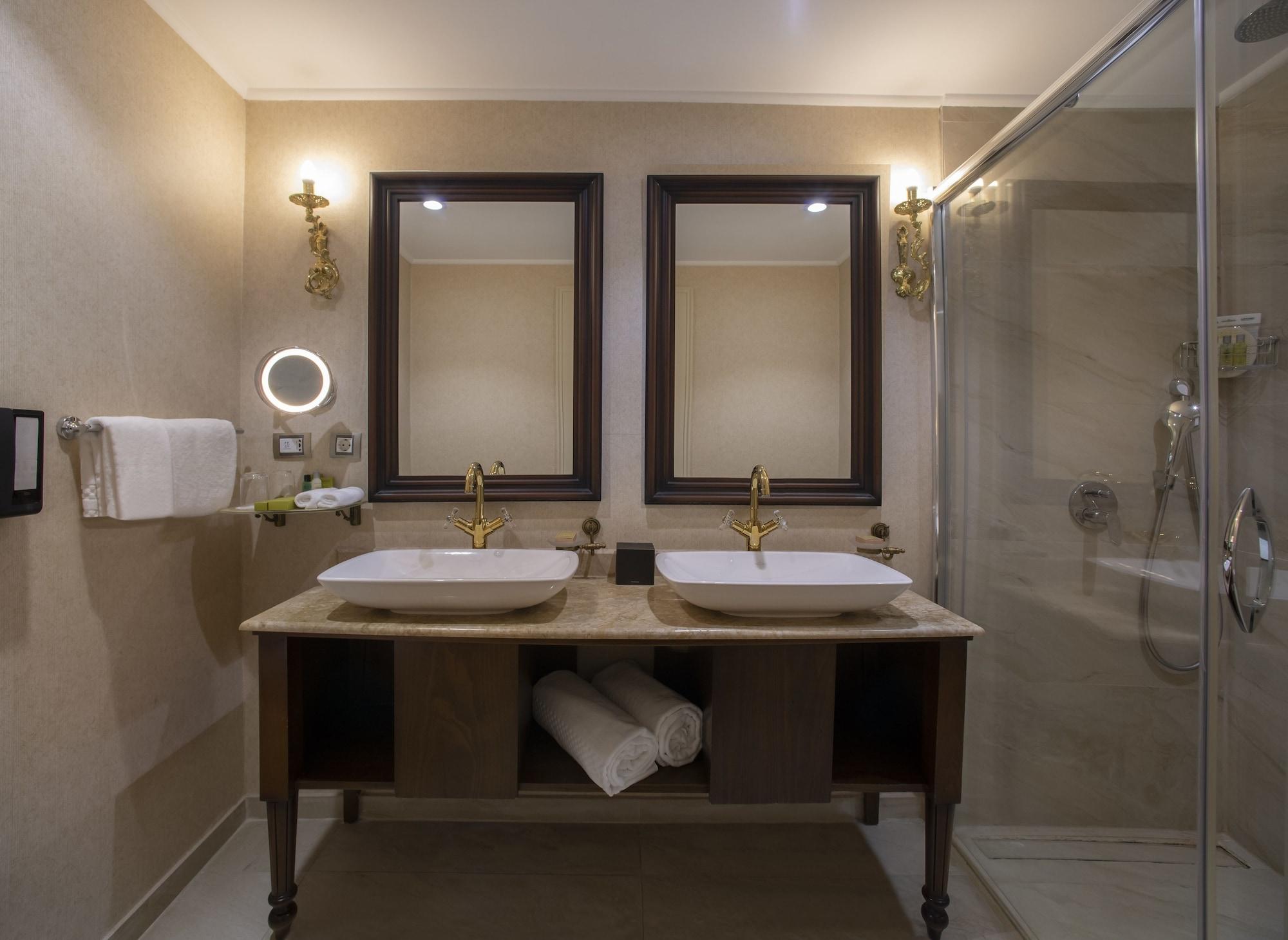 Doubletree By Hilton Gaziantep Hotel Exterior foto